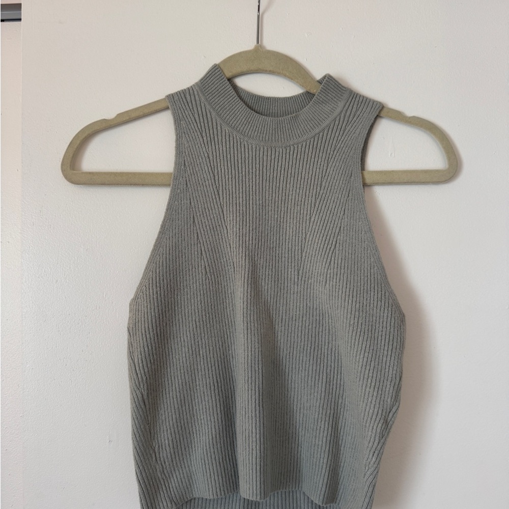 Abercrombie sweater tank